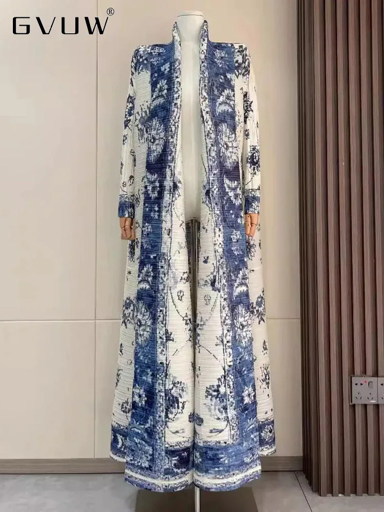 

Модная плиссированная ветровка GVUW с принтом для женщин, длинное Свободное пальто контрастных цветов с поясом и присборенной талией, новая одежда 2024 32C98401