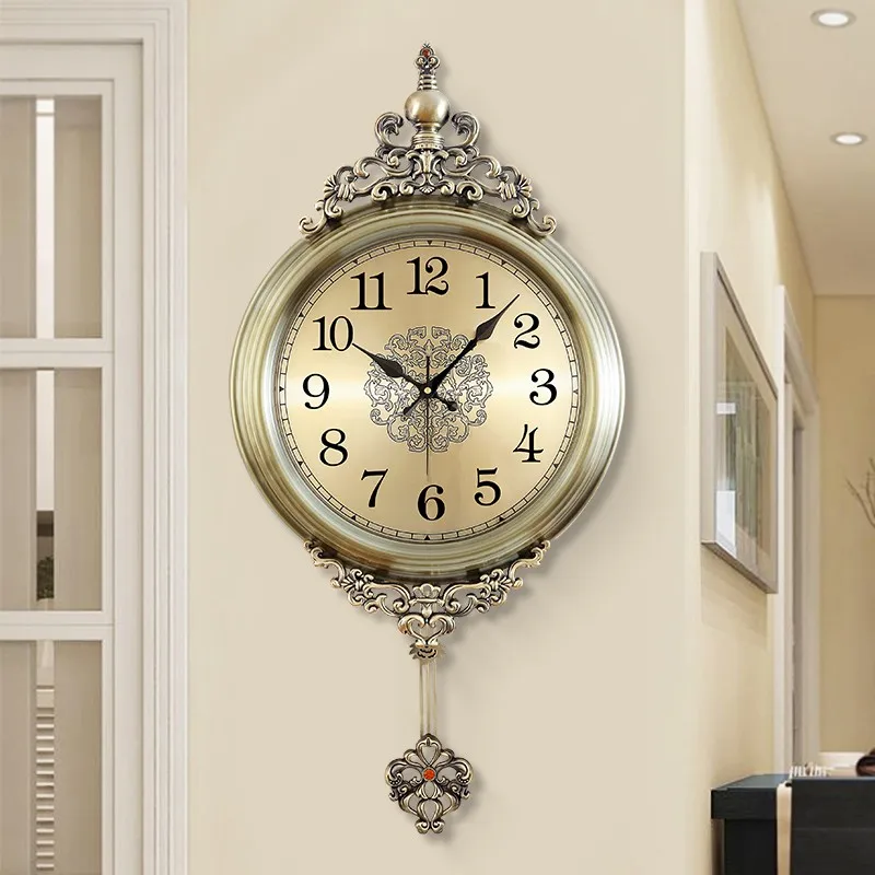 

Round Luxury Wall Clock Old Design Unique Classic Retro Original Aesthetic Wall Clock Creative Large Art Reloj Pared Home Decor
