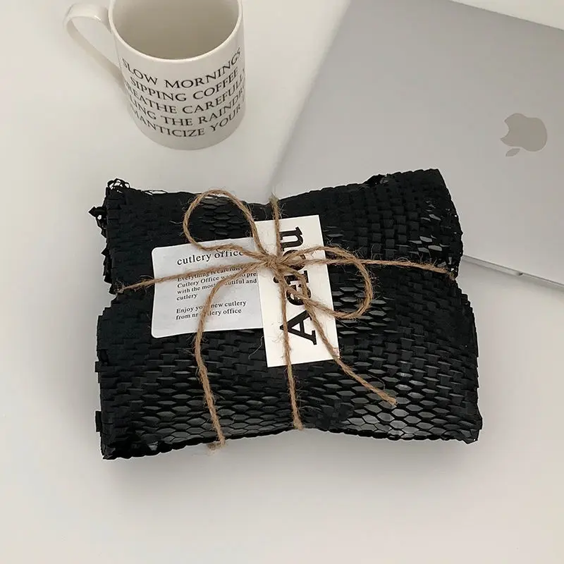 

Black Honeycomb Paper 30cmx20m Recyclable Buffer Kraft Paper Honeycomb Buffer Wrapping Paper Transportation Gift Packaging Art