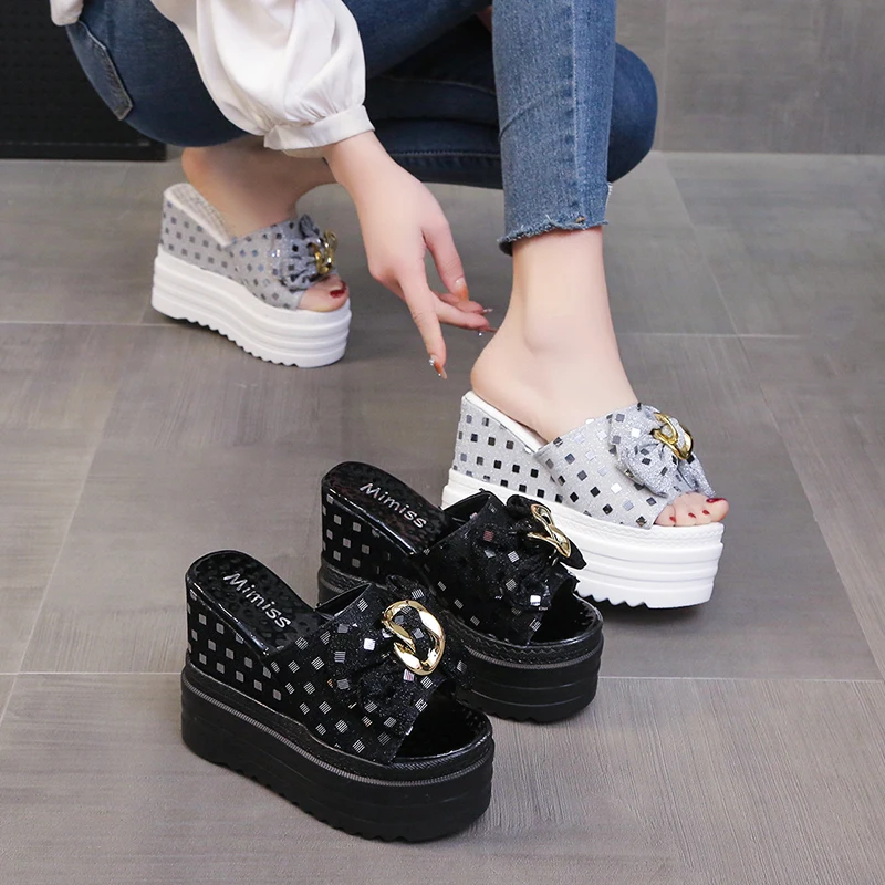 

Женские туфли на высоком каблуке, летние шлепанцы на танкетке, роскошные сланцы, на платформе, дизайнерские модные туфли из искусственной кожи на очень высоком каблуке, 2023