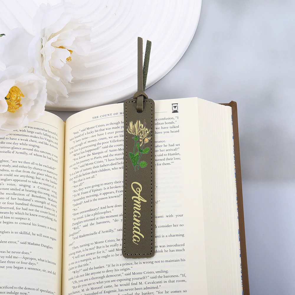 Personalized Leather Bookmark For Friend Name Bookmark with Birth Month Flower For Book Lover Gift PU Leather bookmarks stationery supplies