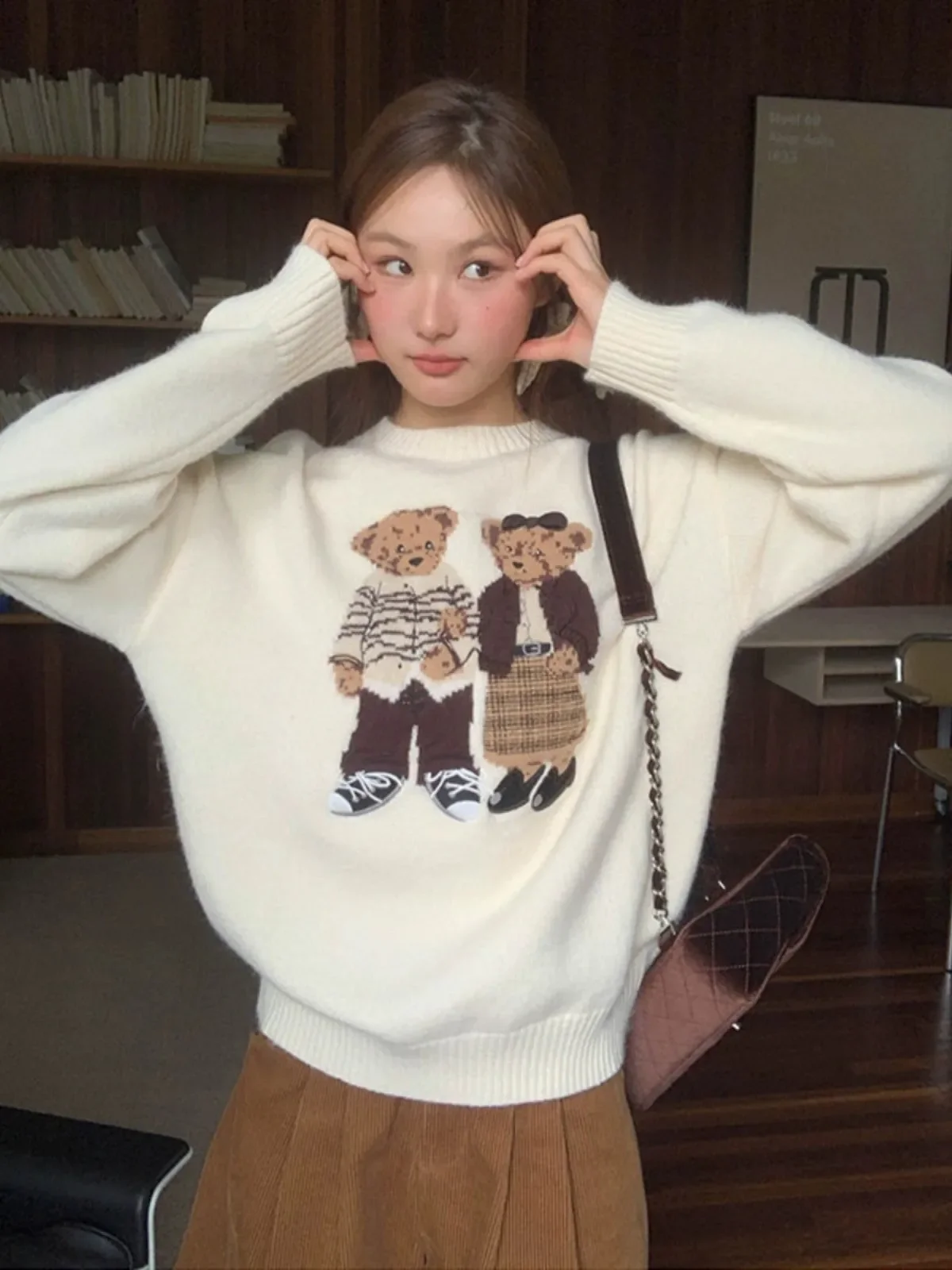 Y2K retro cartoon bear embroidered sweater for women loose inner knitted autumn and winter 2025 new base shirt top 5
