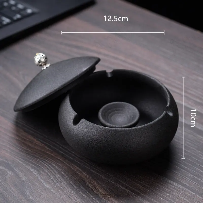 Handmade Ceramic Ashtray Kiln Glaze Portable Ashtray Outdoor Living Room Desktop Dustproof Ash Tray with Lid Home Decoration