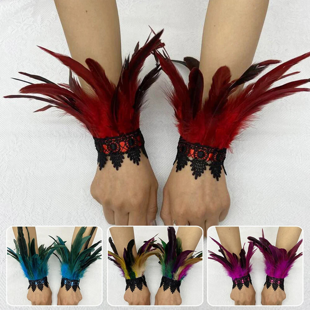 서늘함과 우아함이 어우러진 Natural Feather Wrist Cuffs
