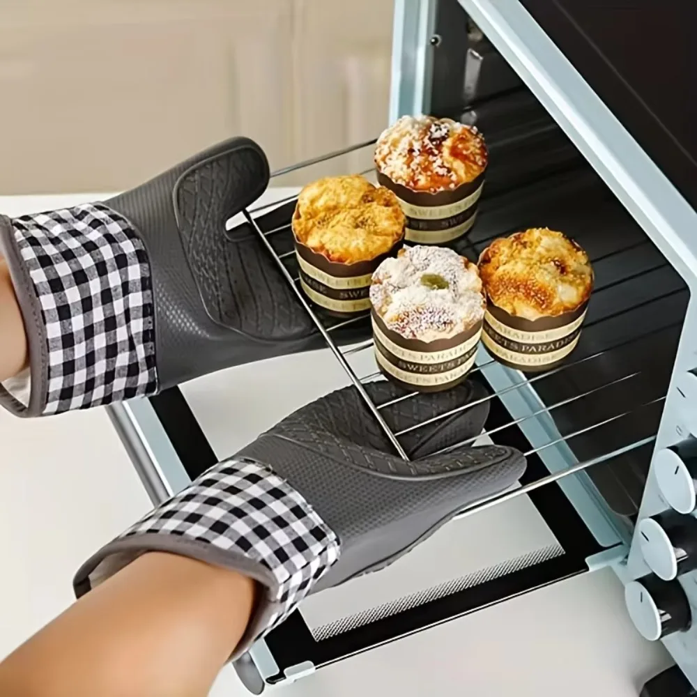 Description Picture 3 of item2pc Practical Silicone Oven Gloves Thickened Extended Microwave Mitts Heat Resistant Non-slip Anti Scalding Gloves Cooking