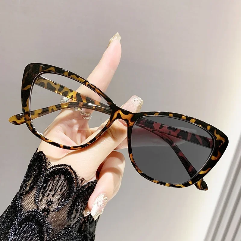 Cat Eye Myopia Photochromic Glasses for Women Men Ultra-light