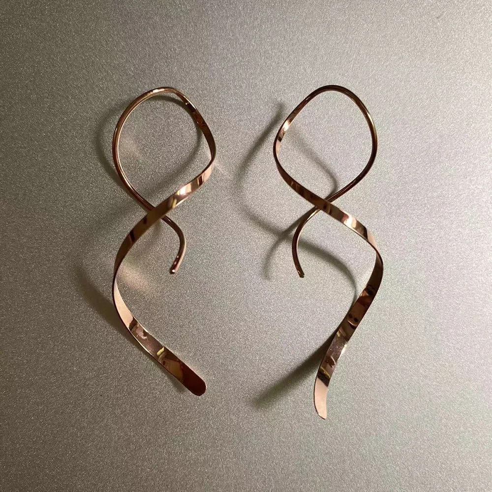 Exquisite Hollow Dangle Earrings