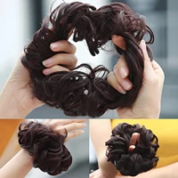 Allaosify Chignon synthétique femme naturel bouclé désordre Chignon postiches Extensions de cheveux rose rouge noir Chignon avec élastique 3