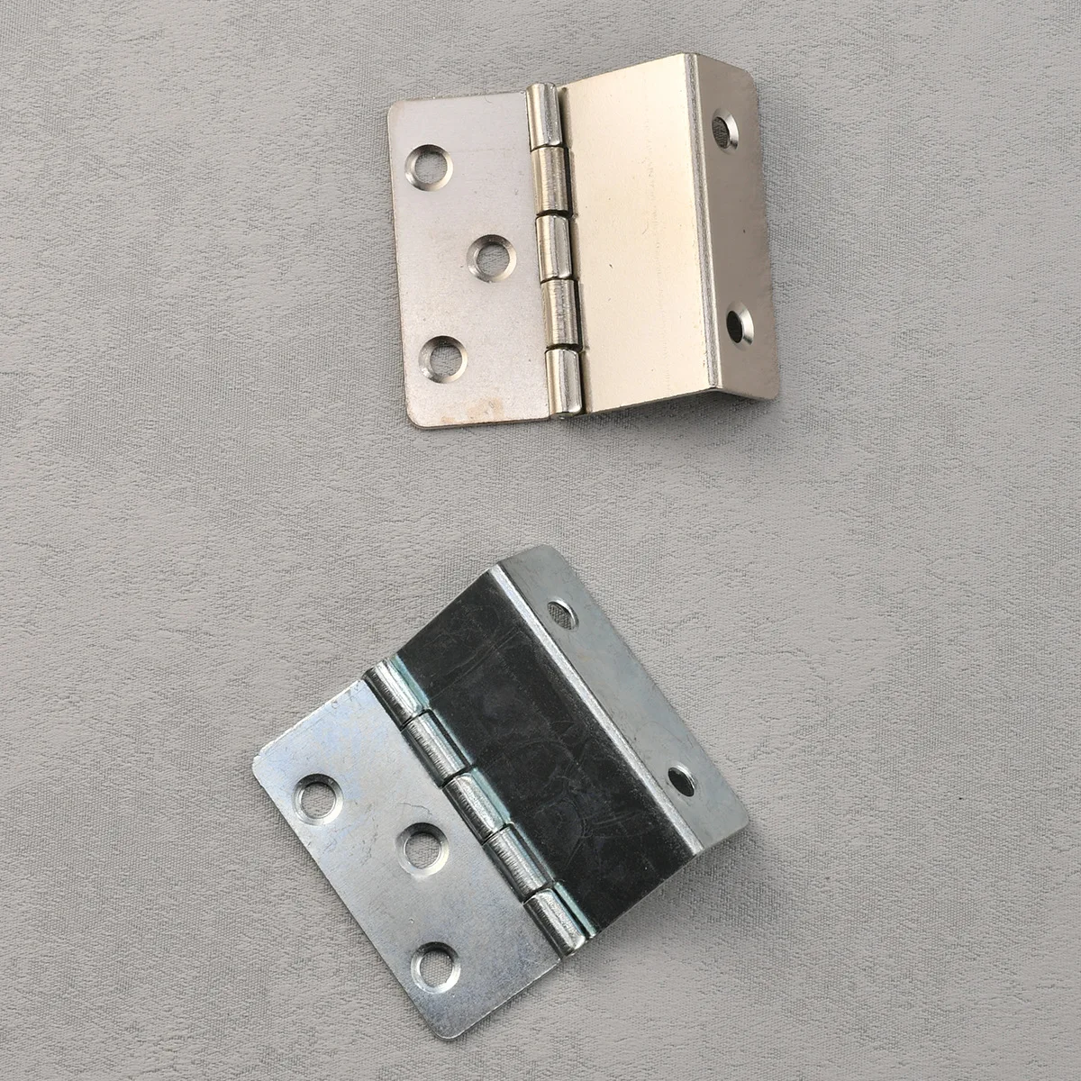 Three-fold Antique Iron Hinge 6-hole Three-fold Right Angle Hinge 43mm for 18mm board