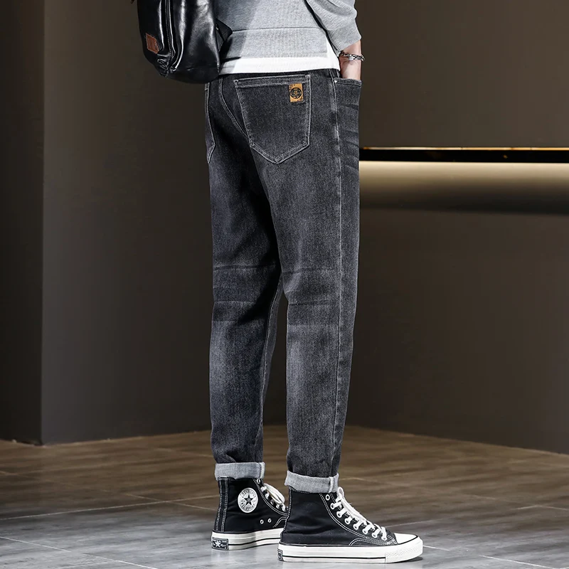 

New Winter Men's Jeans Slim Straight South Korean Fashion Trend Simple Street Fashion Fashion Pants Flanging