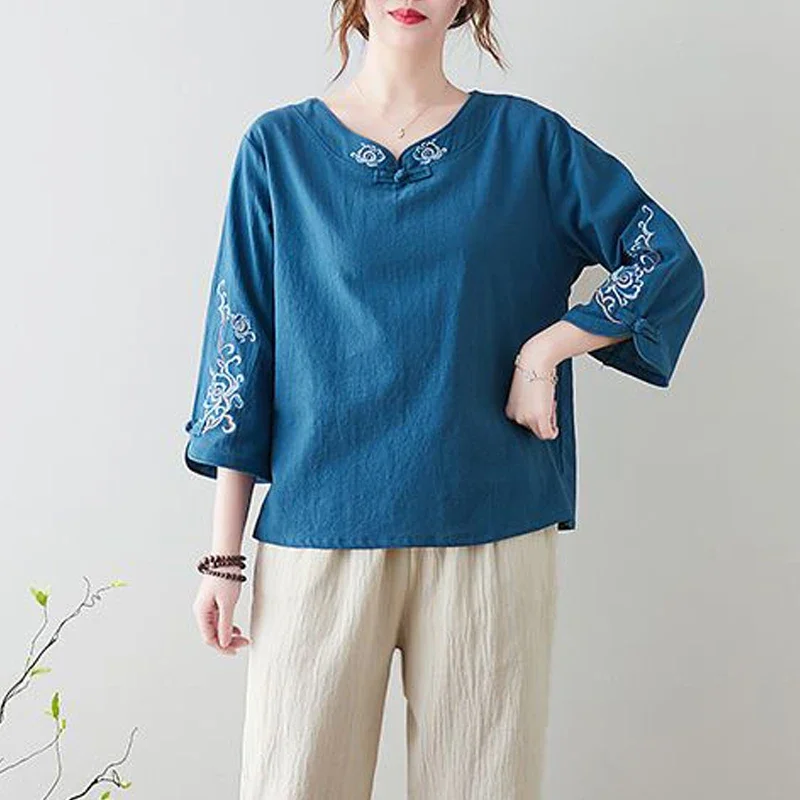 

Women Clothing Vintage Embroidery Chinese Ethnic Style Tops Cotton Linen Blouses Spring Autumn Loose Shirt Blusa Mujer Moda