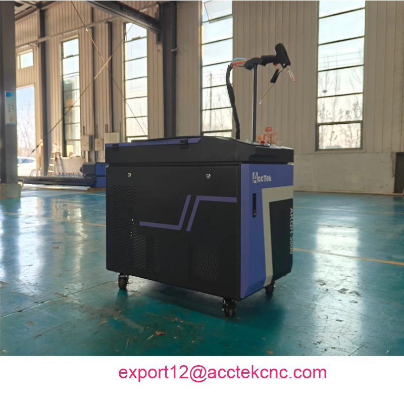 New design Mini Laser Welding Machine 1500W 2000W 3000W Portable Fiber Laser 3 IN 1 Gun / Rust cleaner