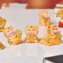 

Kawaii Cute Lucky Tiger Figurine Figure 2022 Chinese New Year Fortune Moral Symbol Car Ornaments Home Decor Decoration Miniature