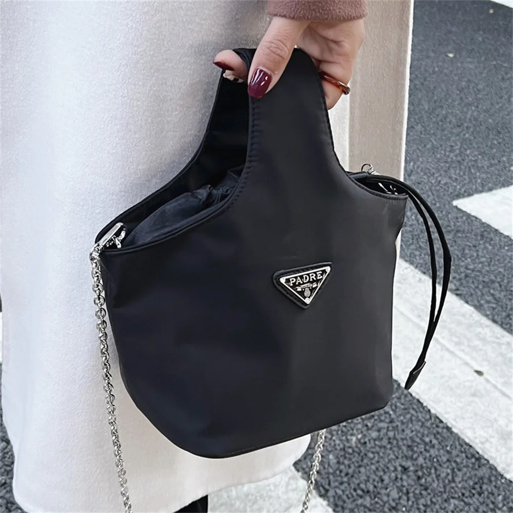 

Handbag Women's 2023 New Fashion Black Handheld Shoulder Bag Nylon Casual Chain Crossbody Bag Shoulder Bag