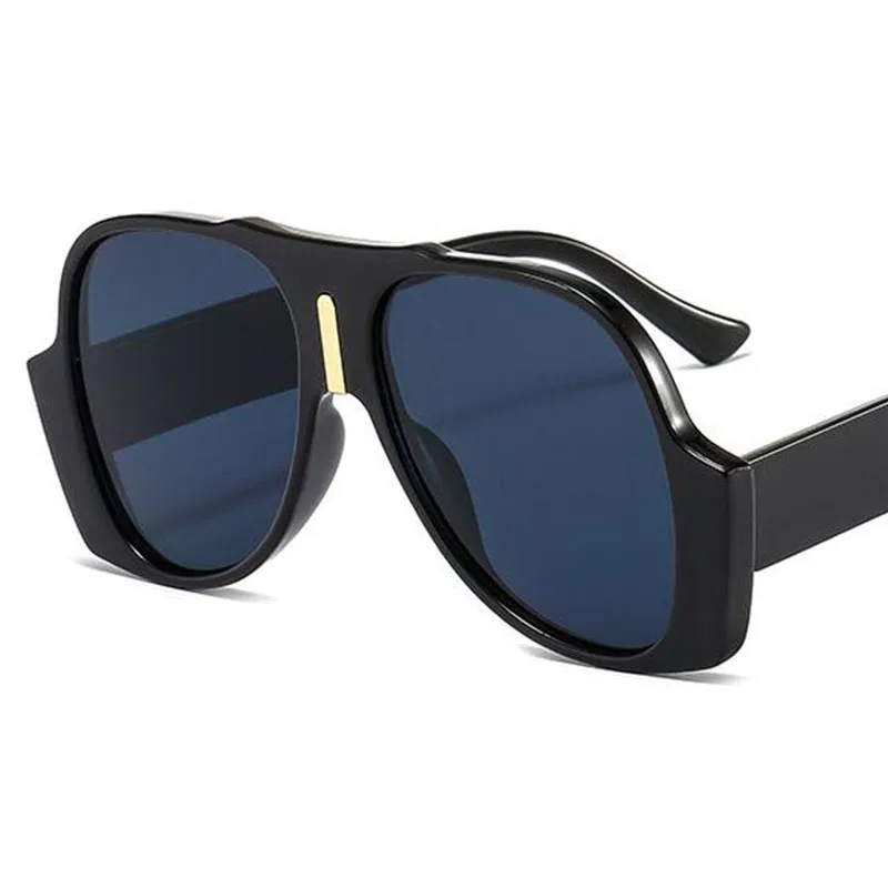 Chic Black Oversized Designer Sunglasses for Women with Oval Lenses