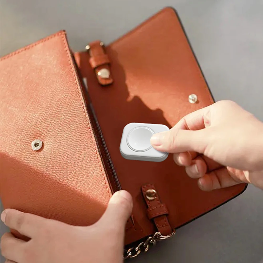 Ultra-Fast Magnetic Wireless Charger with Type C Lightning Converter