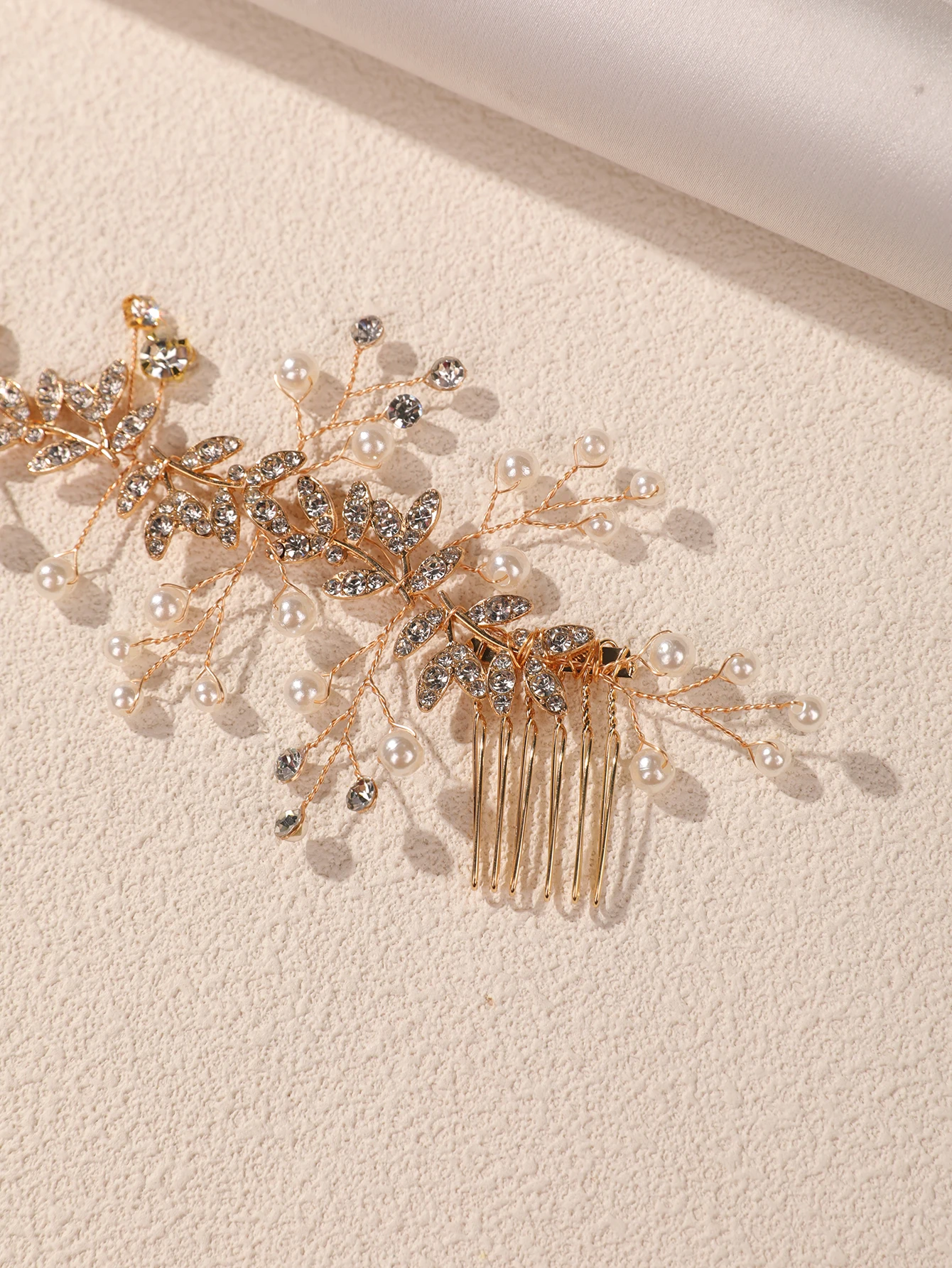 Hochwertiger Silberblatt-Kristallperlen-Haarkamm für Brautfrisuren - Elegantes und Prächtiges Haaraccessoire für Hochzeiten – Detail 10