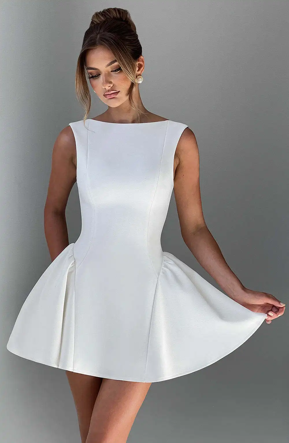 Elegant Sleeveless Folded Bodycon Skirt Women Sexy Backless Tight Party Club Evening Dress Slim Autumn/Winter Vestido