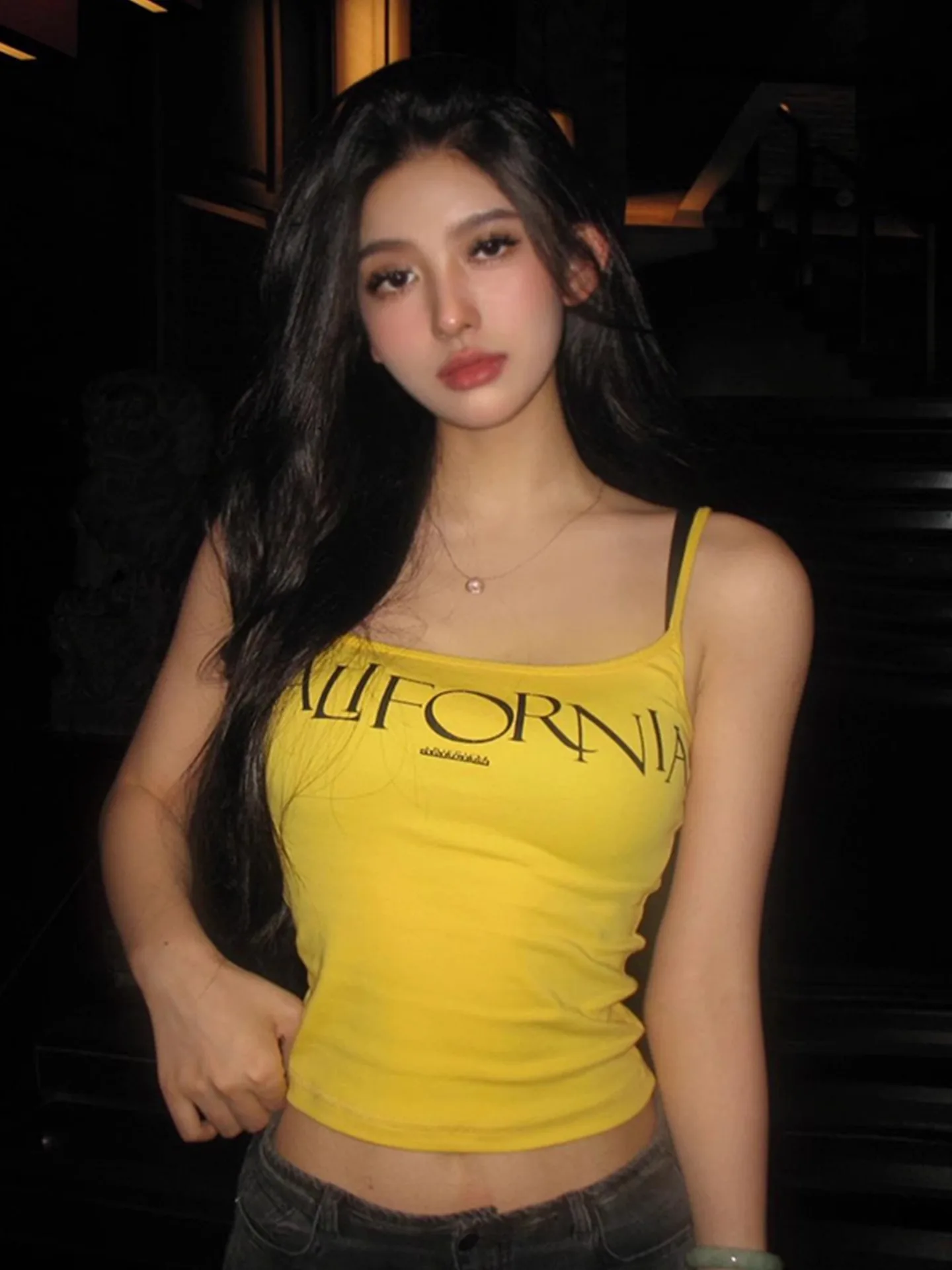 

Korean version of the letters printed white hanging neck halter undershirt female spring sweet spice girl sleeveless short Slim