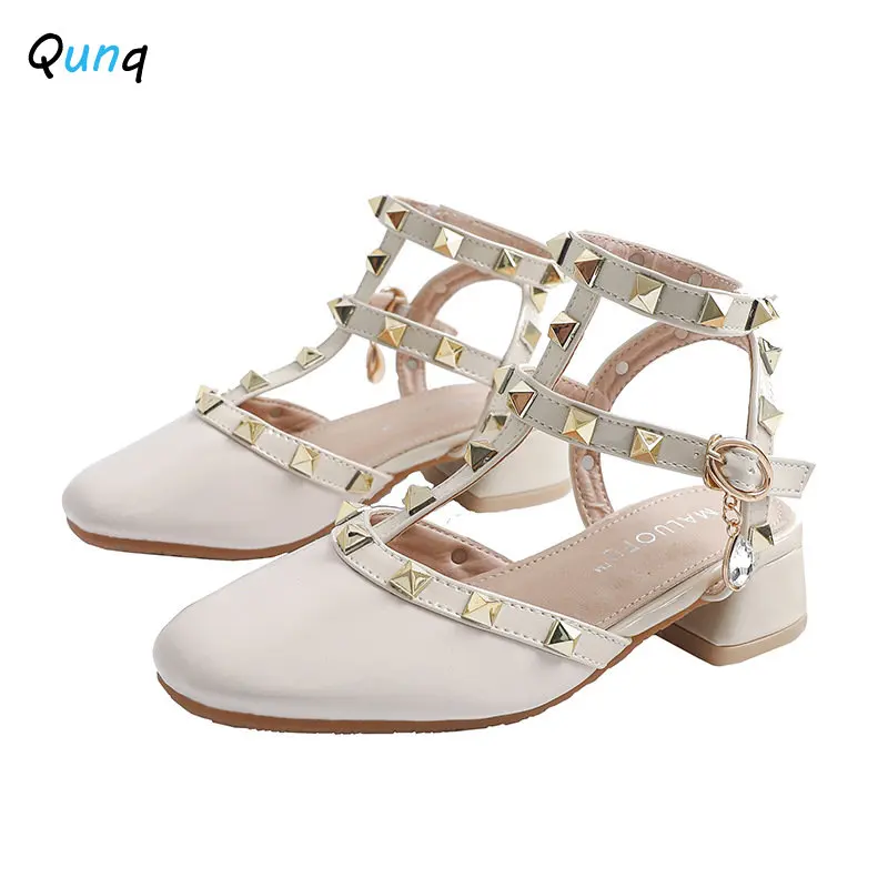 Qunq 2023 صيف جديد بنات جميل الروماني صندل برشام ت...