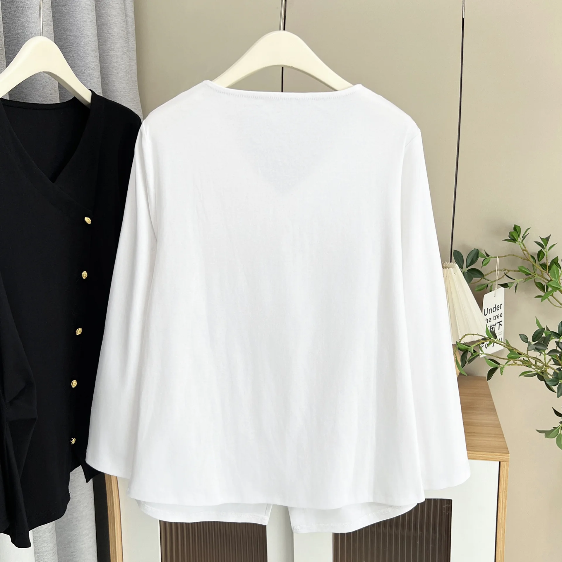 XXXXL Fashion Plus Size Women's T-Shirt New Autumn Elegant Slanted Button Long Sleeved Top 2062