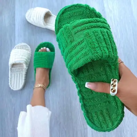 

2023 New Large Plush Slippers for Women's Outwear Green Versatile Street Bombing Thick Sole Slippers In Various Colors
