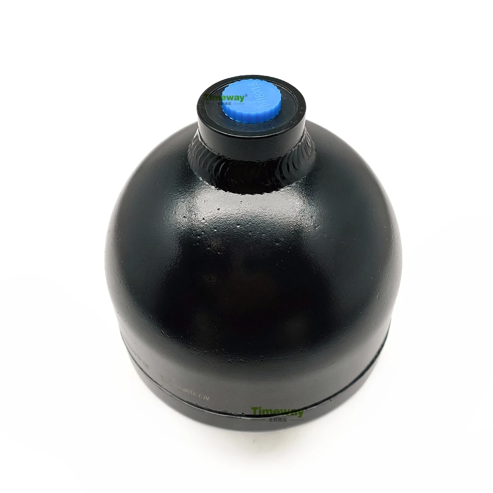 에너지 저장 장치 0.75L M18X1.5