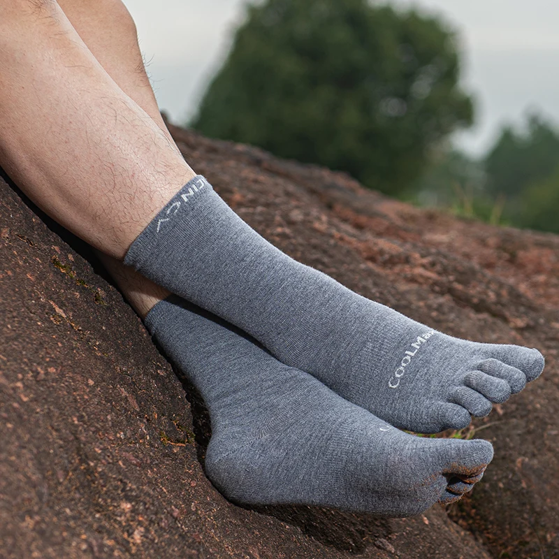 One Pair AONIJIE E4831 Middle Tube Sports Bottoming Socks Thin Stocking Running Fivetoes Socks Toe for Running Hiking