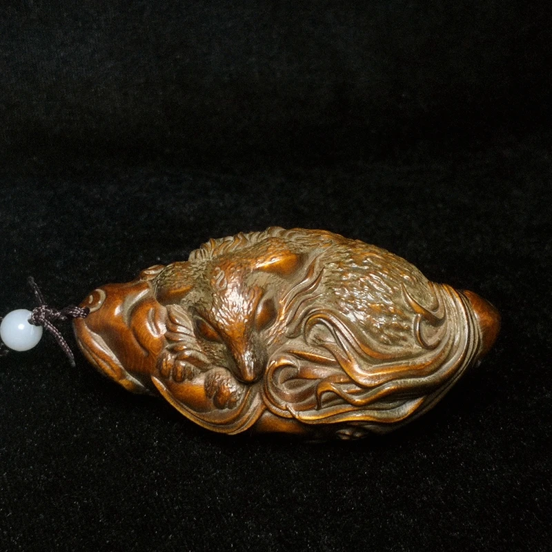 

Old Chinese boxwood hand carved animal fox Figure statue Netsuke decoration Gift collection Length 7.8 CM