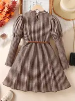 Charmante robe d'été verte pour fille avec poches décoratives et taille à nouer, jolie robe d'été, style tendance 2