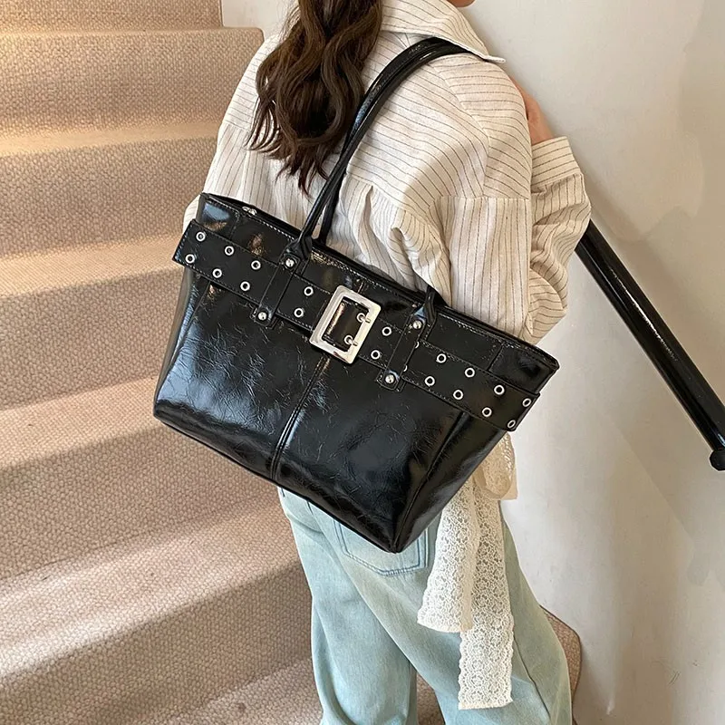 2025 New Women's Leather Biker Belt Tote Bag Large Capacity PU Shoulder Handbag Fashion Commuter Bag