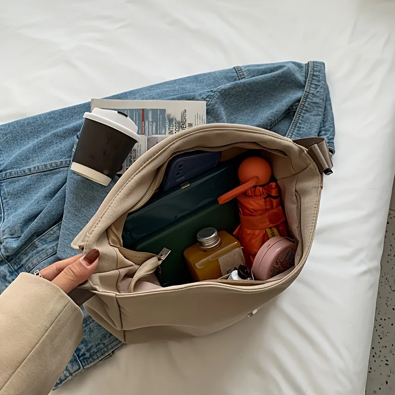 Japanese Women's Large Capacity Crossbody Bags Nylon Fashion Handbags For Women Daily Commuting Message Bag