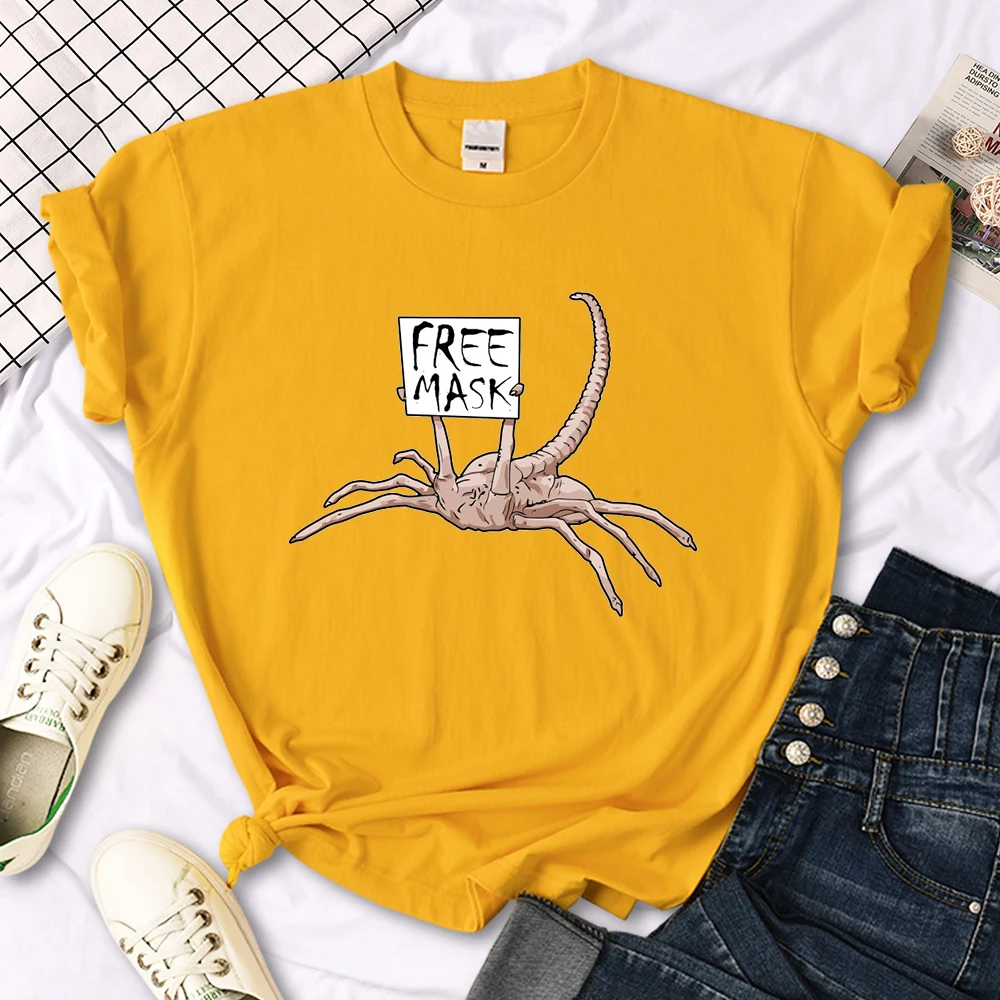 Alien Facehugger Horror Women's Tee Shirts Classic Womenswear Summer t-Shirts Anime Basic Clothes Oversize Women's Tees Shirts