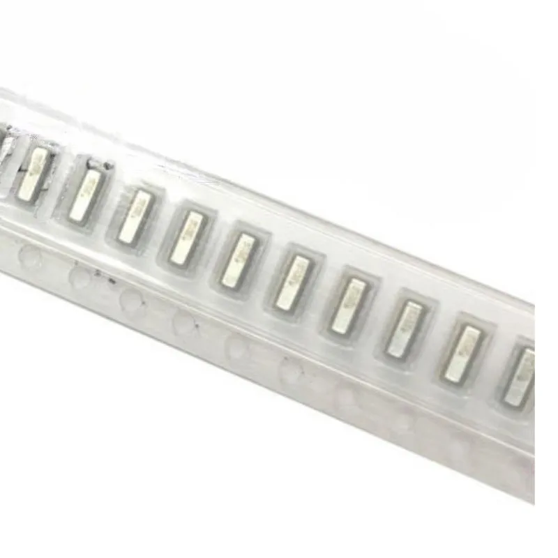 50개 CSTCR4M00G55-R0 SMD4520-3P 4MHz 39pF 60Ω -20 ℃ +80 ℃ 세라믹 공진기(패시브)