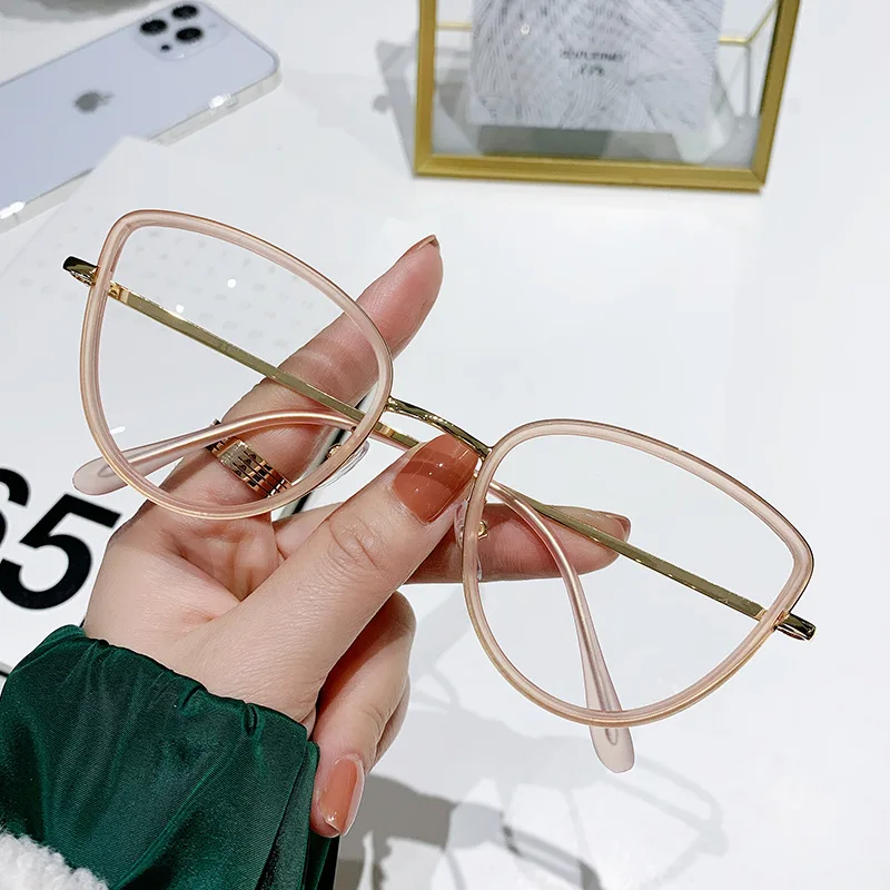 Women Fashionable Eyeglass Frame Can Be Paired with Prescription Glasses Fashionable Anti Blue Light Cat Eye Flat Lenses