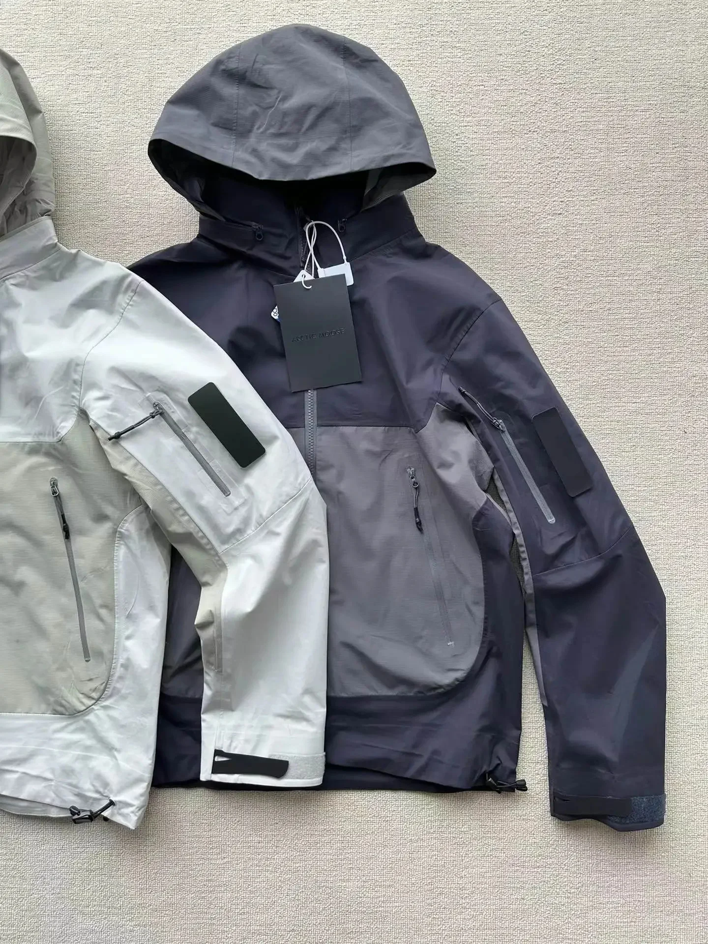 

2023 New Men's Outdoor Waterproof Pressed Rubber Couple Hardshell Spring and Autumn Ski Jacket Leisure Climbing Fishing Jackets