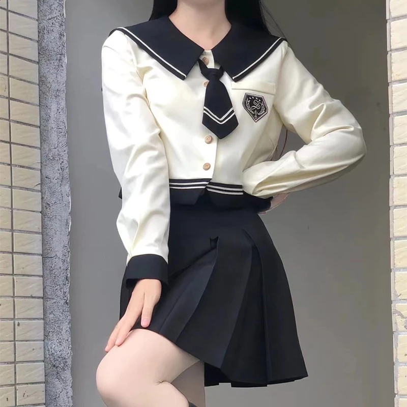 

2023 High School South Korea Students JK Uniform Short Sleeve Beige Shirts Black Pleated Skirt Female Summer Suit Basic Women