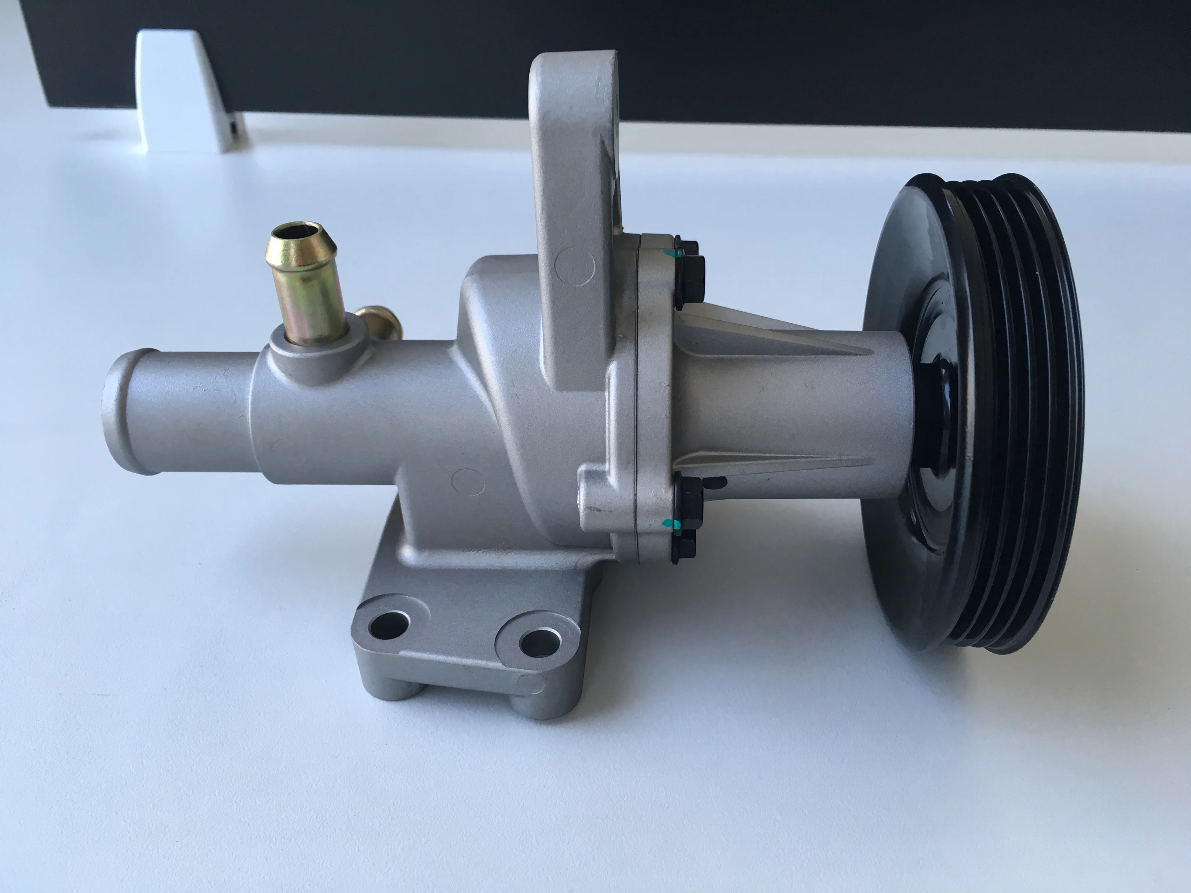 Automotive Waterpomp 24537098 24515010 25191167 voor Chevrolet Nieuwe Zeil