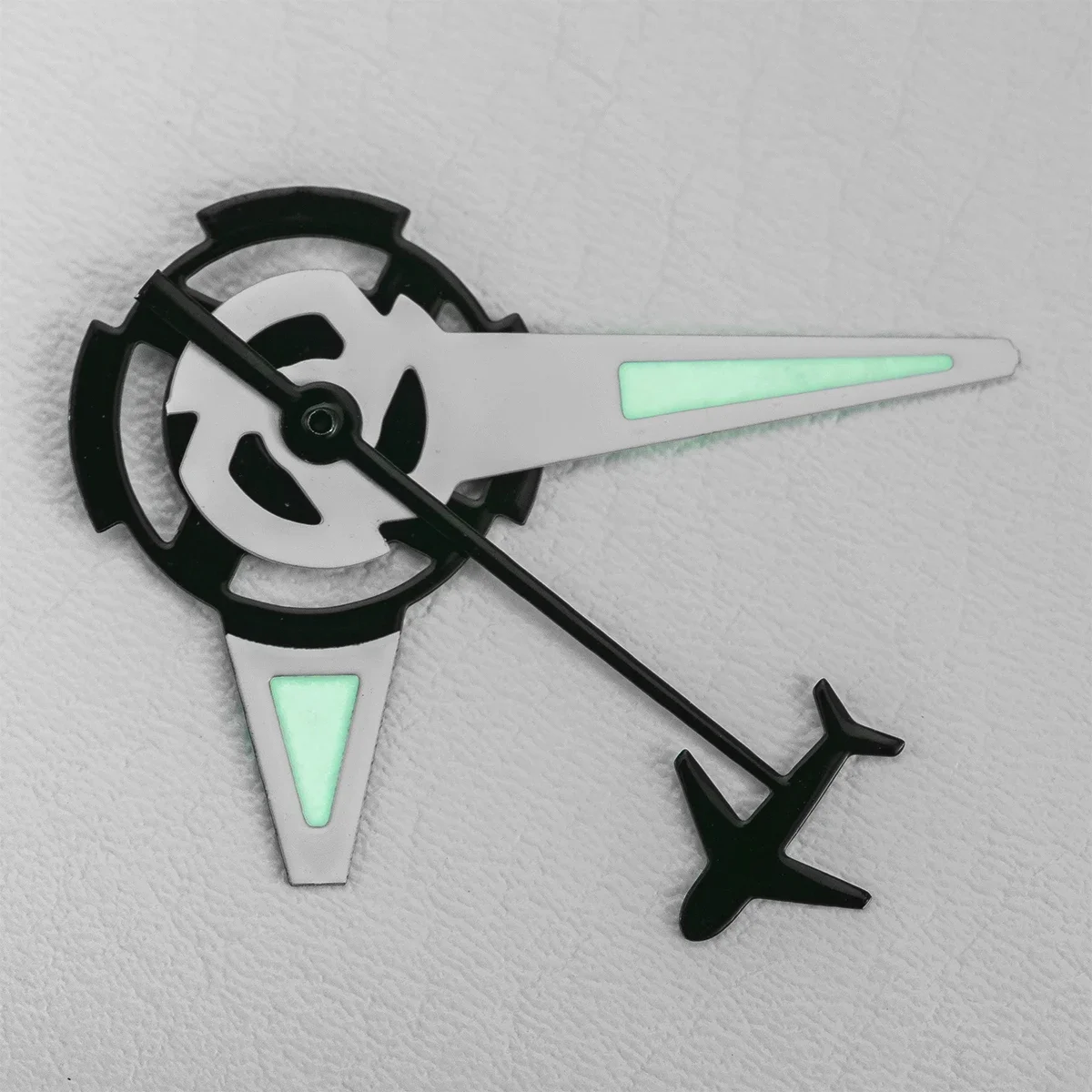 Gear-Shaped Green Luminous Watch Hands with Aircraft Second Hand