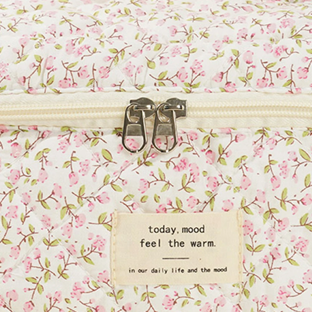 Women Quilted Makeup Bag Cosmetic Organizer Bag Large Capacity Makeup Storage Bag with Clutch Bag & Pen Case Cute Toiletry Bag