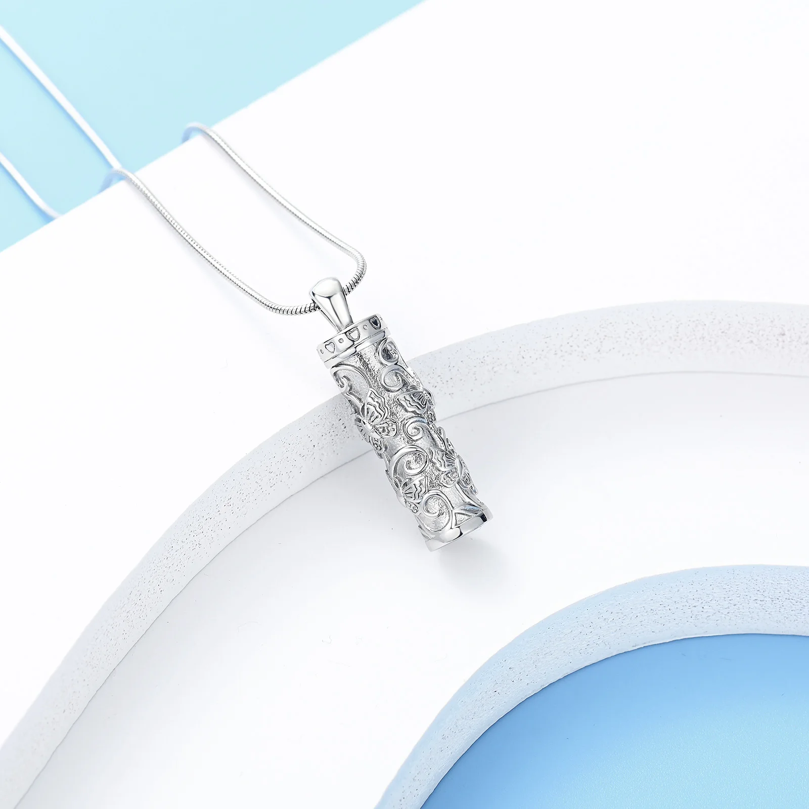 Customize Cremation Urn Cremation Cylinder With Butterfly Pendant Necklace For Human/Pet Ashes Stainless Steel Memorial