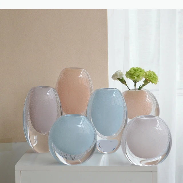Rounded vase cluster