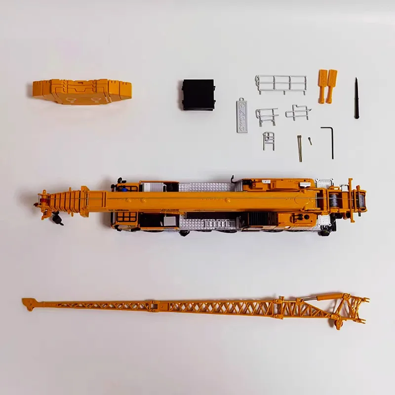 1:50 Scale XCMG XCA260L8 Crane Alloy Engineering Vehicle Model