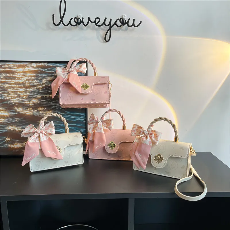 DIY handmade woven handbags hand-sewn material bag rabbit portable messenger small square bag gift