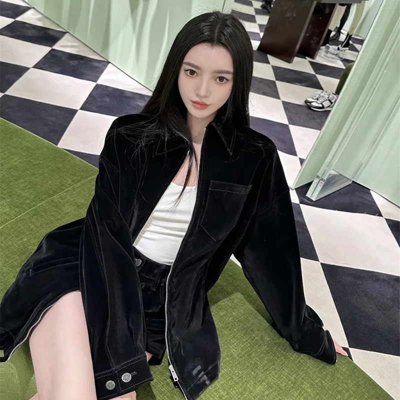 

P brand Luxury jacket velvet Classic style Autumn winter Pocket triangle logo Zipper lapel loose and comfortable jacket women