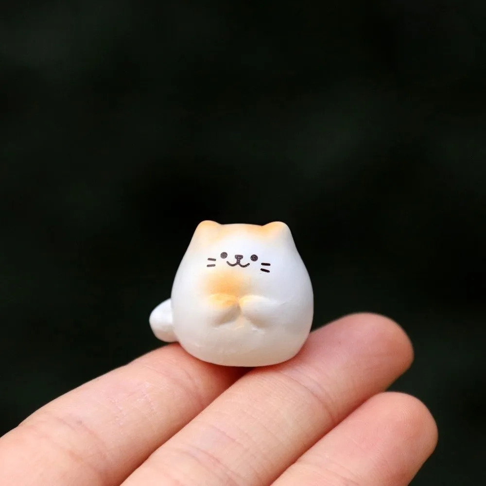 Charming DIY Cartoon Cat Resin Figurine - Kawaii Animal Home Decor Ornament