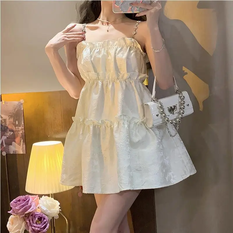 

Women Tiered Ruffle Ruched Cami Dress Casual Dress Elegant Fashion Chic Dress Chains Sling Spaghetti Short Dresses