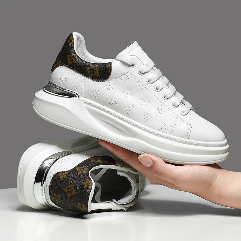 

2024 New Women's Mens Leather White Fashion Shoes Platform Sneakers Flat Casual Outdoor Tennis Walk Shoes Sneaker