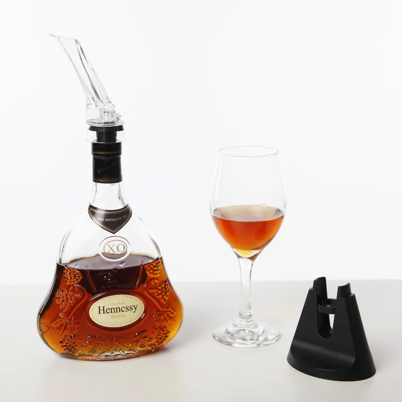 New Magic Wine Decanter Red Wine Aerating Pourer Spout Decanter Aerator Quick Aerating Pouring Tool Pump Portable Filter wine aerator pourer wine aerator decanter