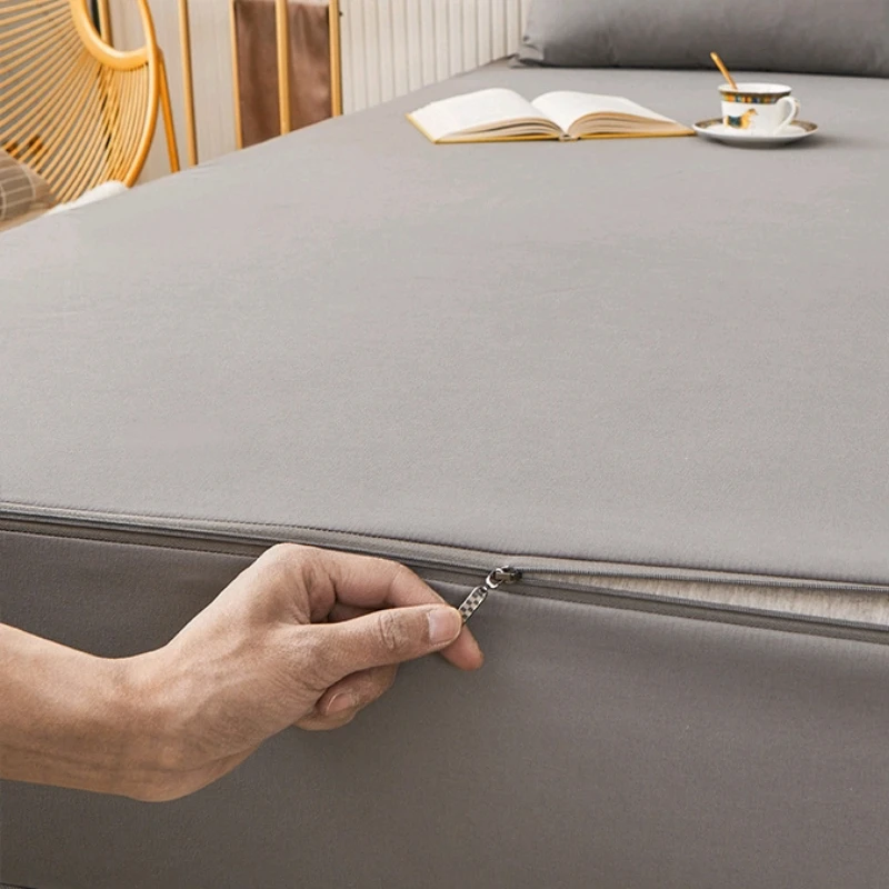 Waterproof Thicken Quilted Mattress Cover With Zipper Bedspread